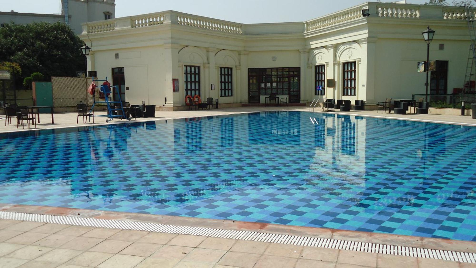 Dlf Club 3 Hotel Gurgaon Ngoại thất bức ảnh