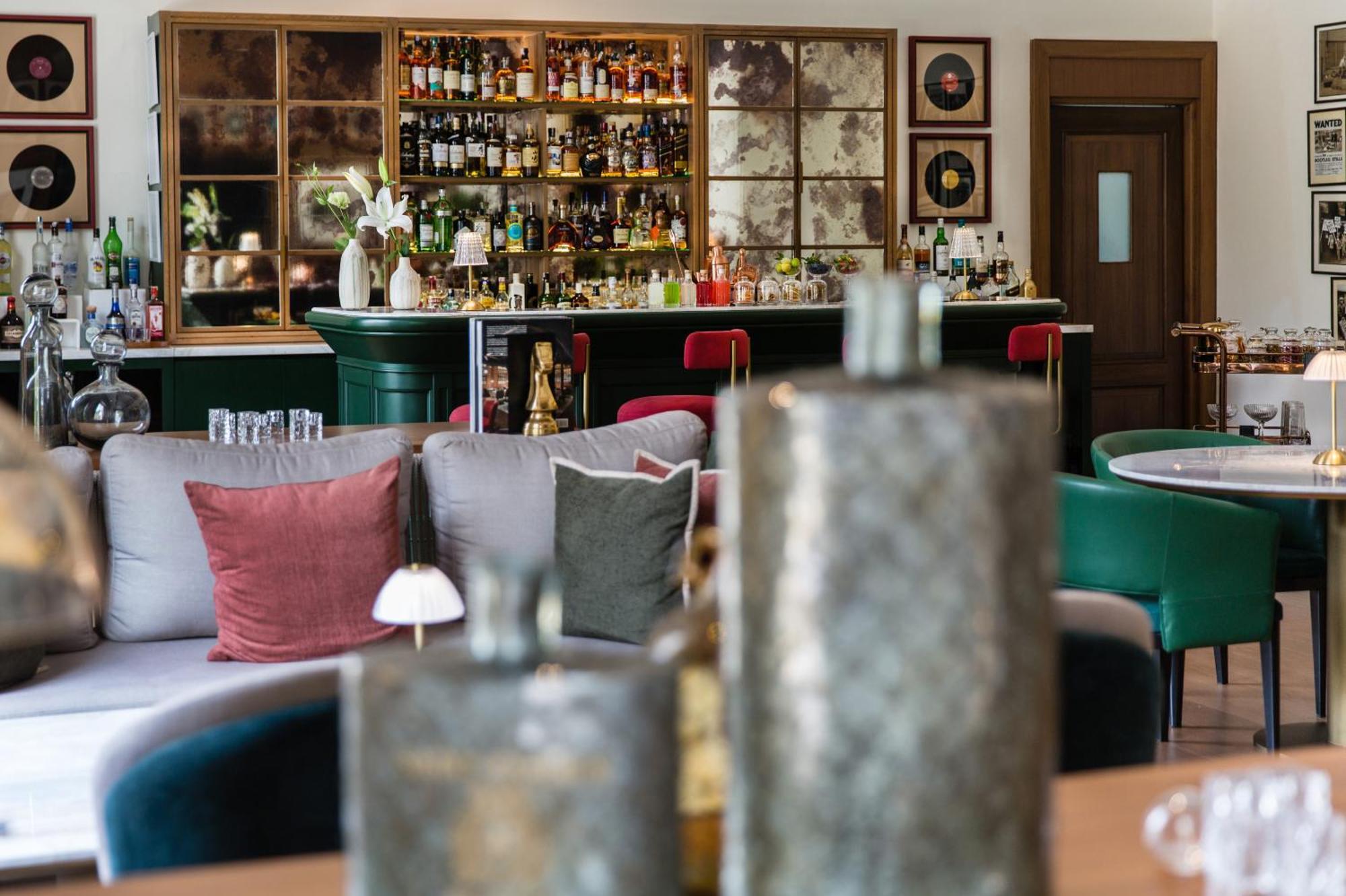 Dlf Club 3 Hotel Gurgaon Ngoại thất bức ảnh