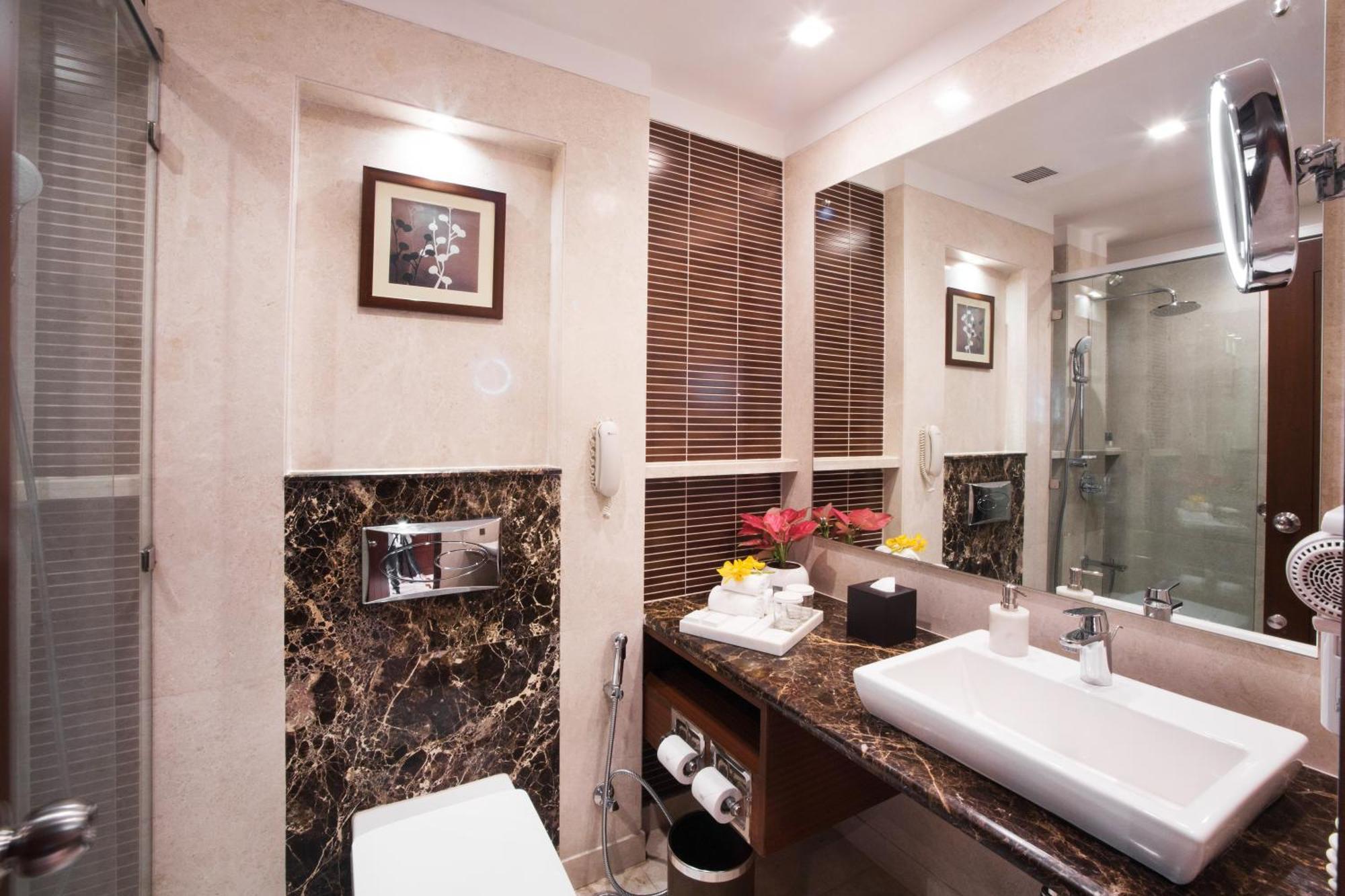 Dlf Club 3 Hotel Gurgaon Ngoại thất bức ảnh